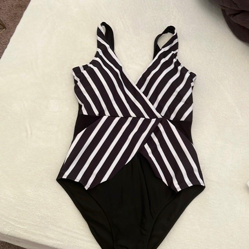 SHEIN bathing suit